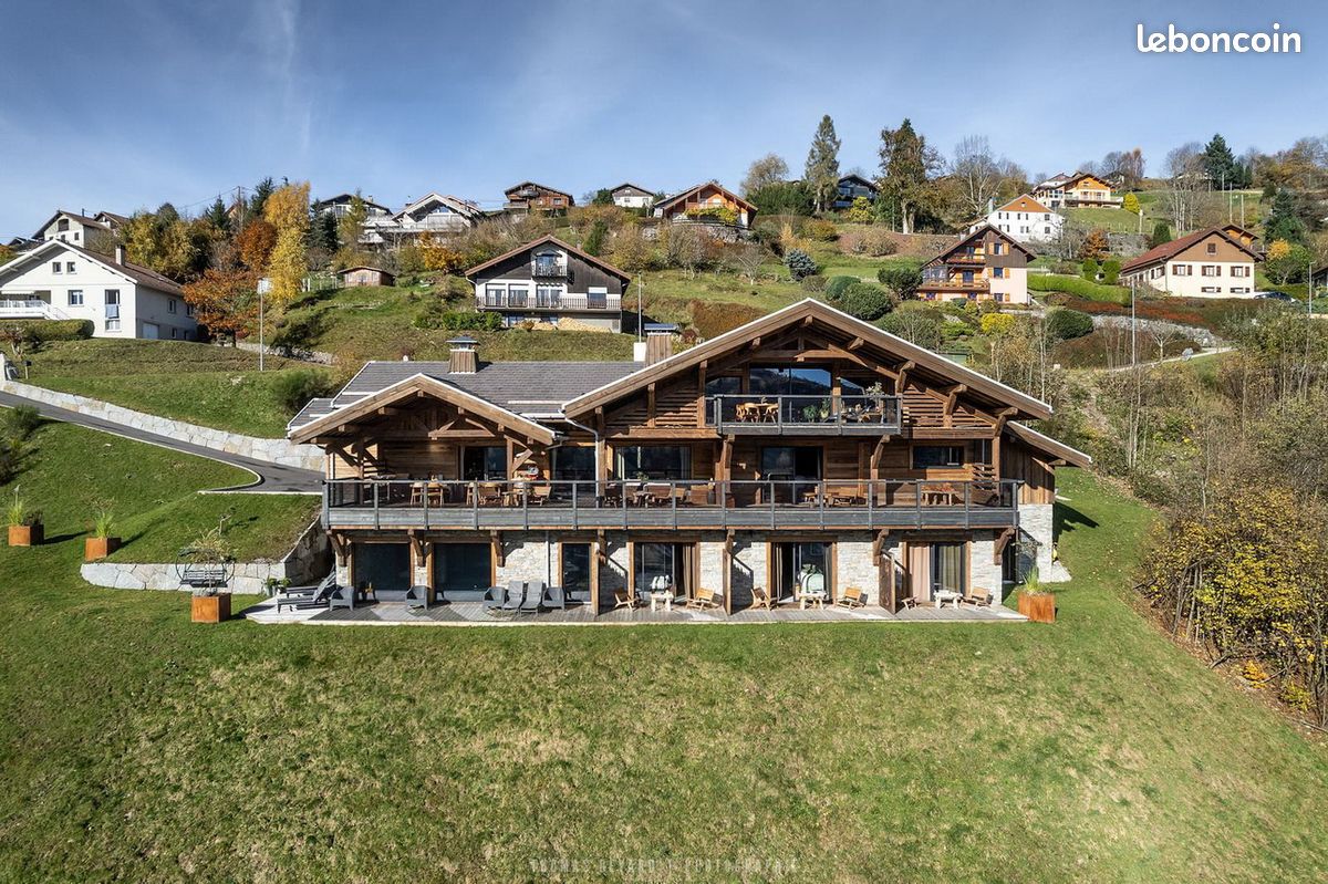 Maison 15 pièces 525 m² · à La Bresse · 525 m² · 3 900 000 €
