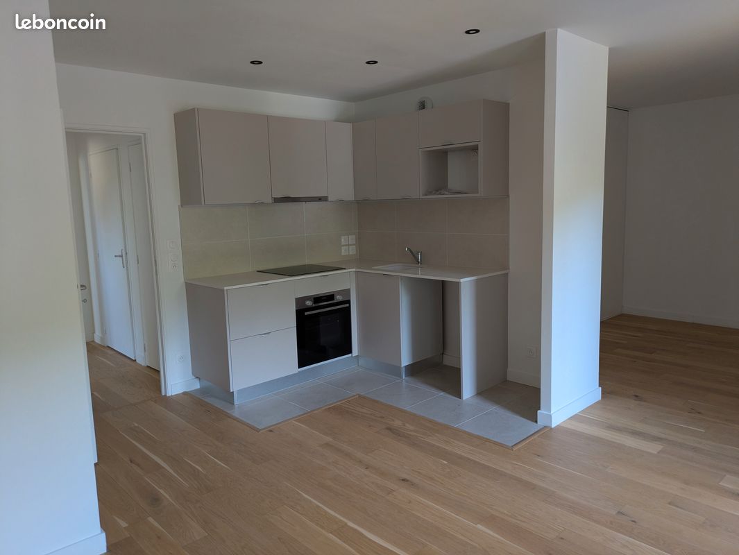 Appartement 3 pièces 70 m² · à Albigny-sur-Saône · 70 m² · 1 120 €/mois