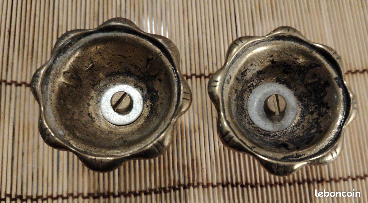Paire d’embouts de tringle à rideau anciens (image 4)