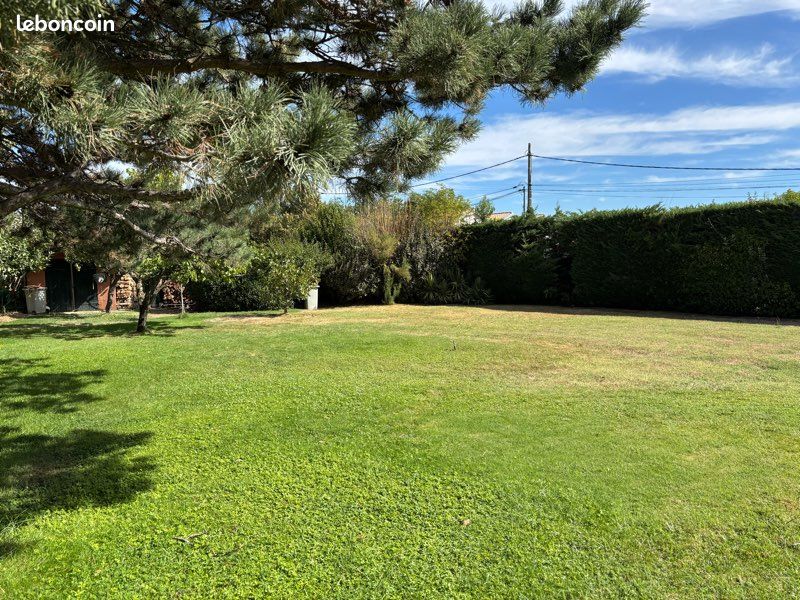 Terrain constructible à Cornebarrieu Clinique Des Cèdres · 200 000 €