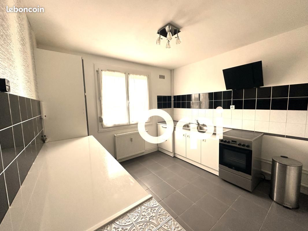 Appartement 1 pièce 45 m² · à Soissons · 45 m² · 650 €