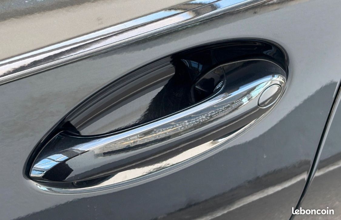 BMW Série 3 TOURING 330e 292 19KW / CAMÉRA 360° ATTACHE REMORQUE AFFICHAGE TETE HAUTE REGULATEUR ... (image 7)
