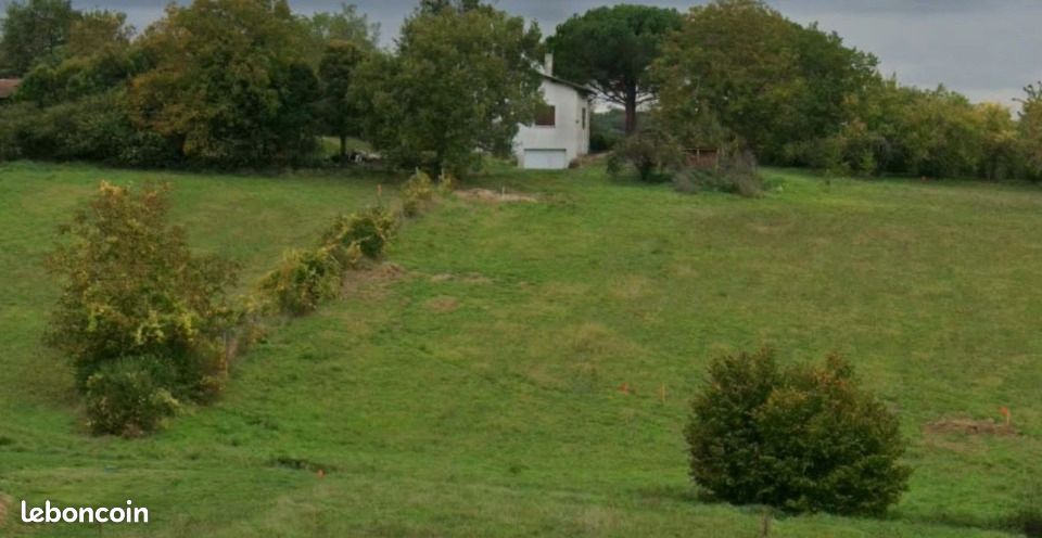Terrain 804 m² Lanta · 90 000 €