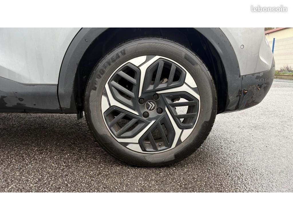 CITROEN C4 - BlueHDi 110ch Shine / Suspension Advanced Comfort / Caméra / Full LED / Garantie 12 mois (image 25)