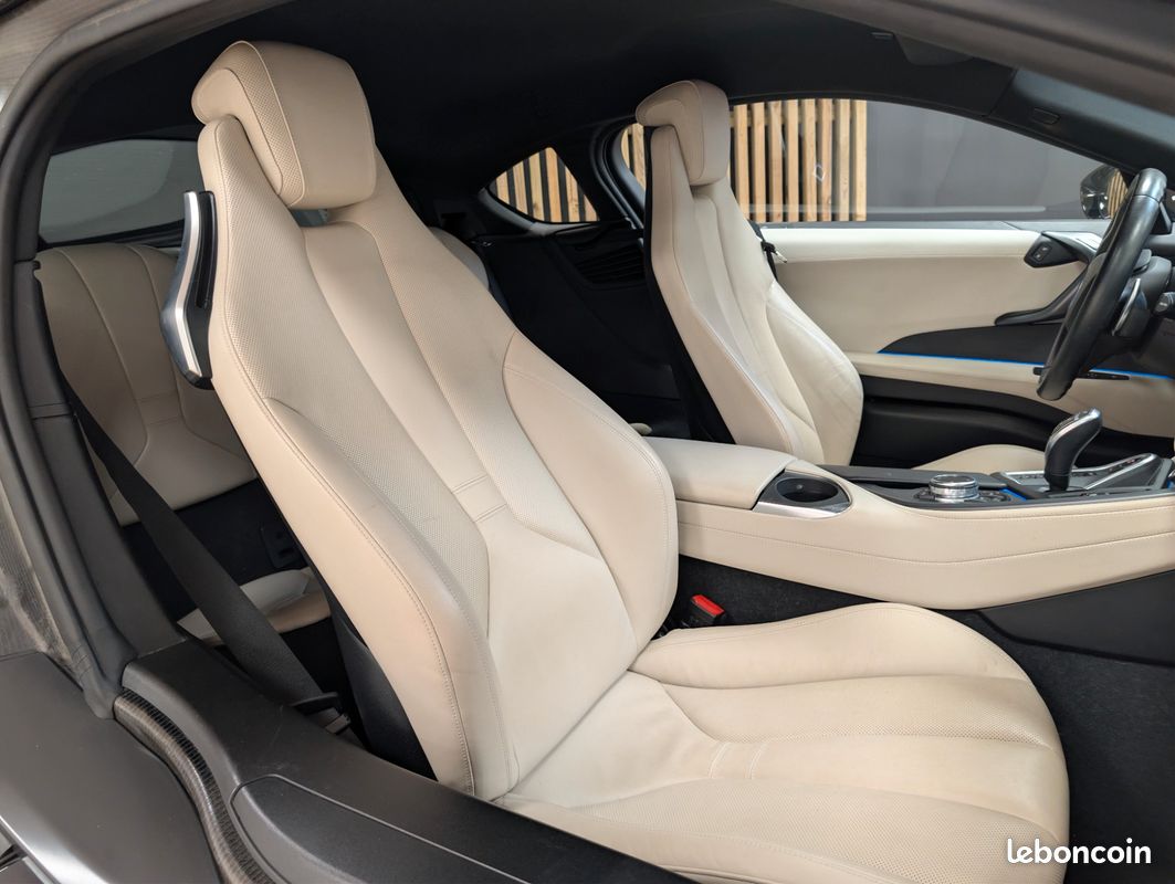 BMW I8 COUPE 1.5 362h 230 - HARMAN KARDON + CUIR BLANC + JANTES W (image 6)