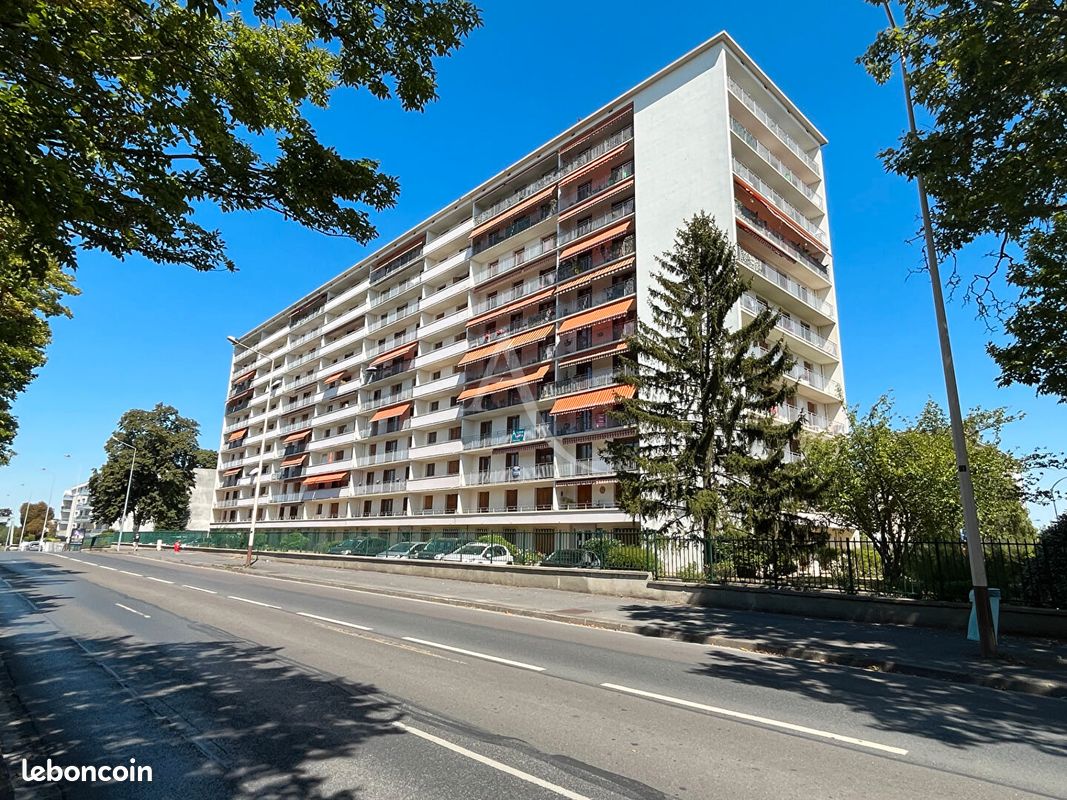 Appartement 1 pièce 41 m² · à Reims · 41 m² · 555 €/mois