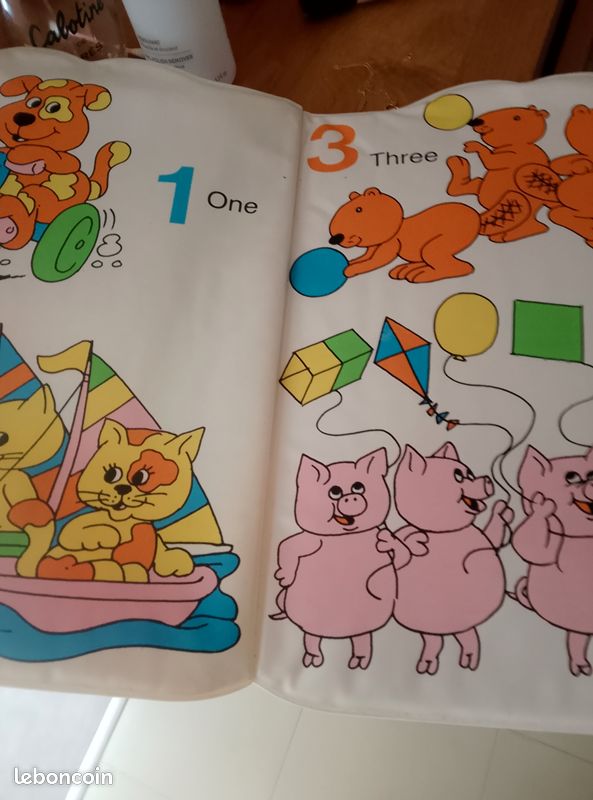 Lot livres tissu et plastique bébé (image 5)