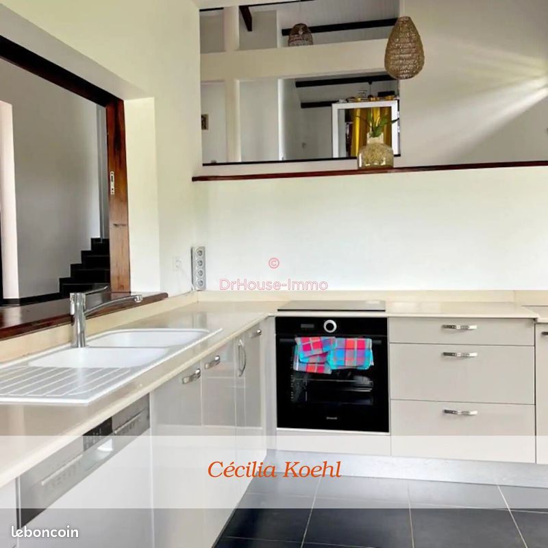 Maison 5 pièces 108 m² · à Saint-Esprit · 108 m² · 2 100 €/mois