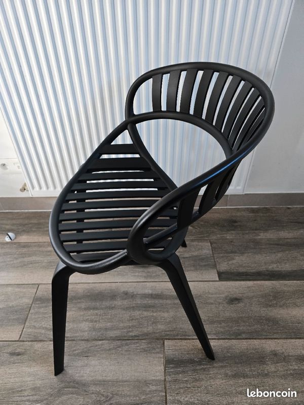 Chaise empilable (image 11)