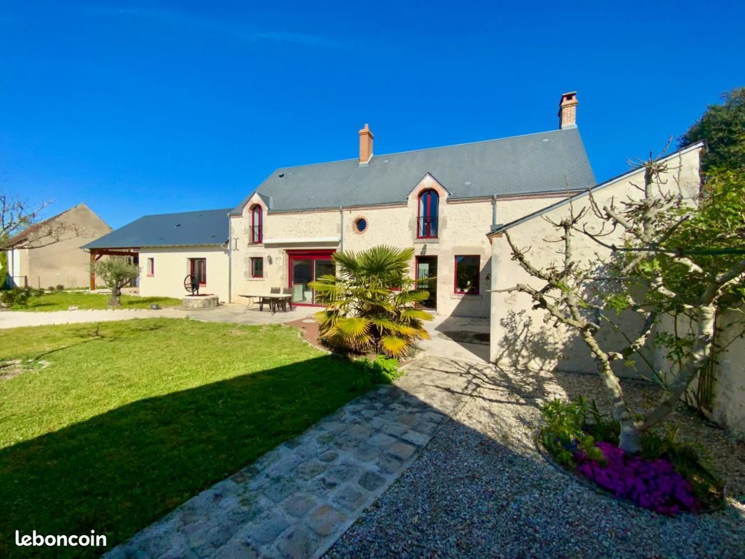 Maison 5 pièces 192 m² · à Mézières-lez-Cléry · 192 m² · 525 000 €