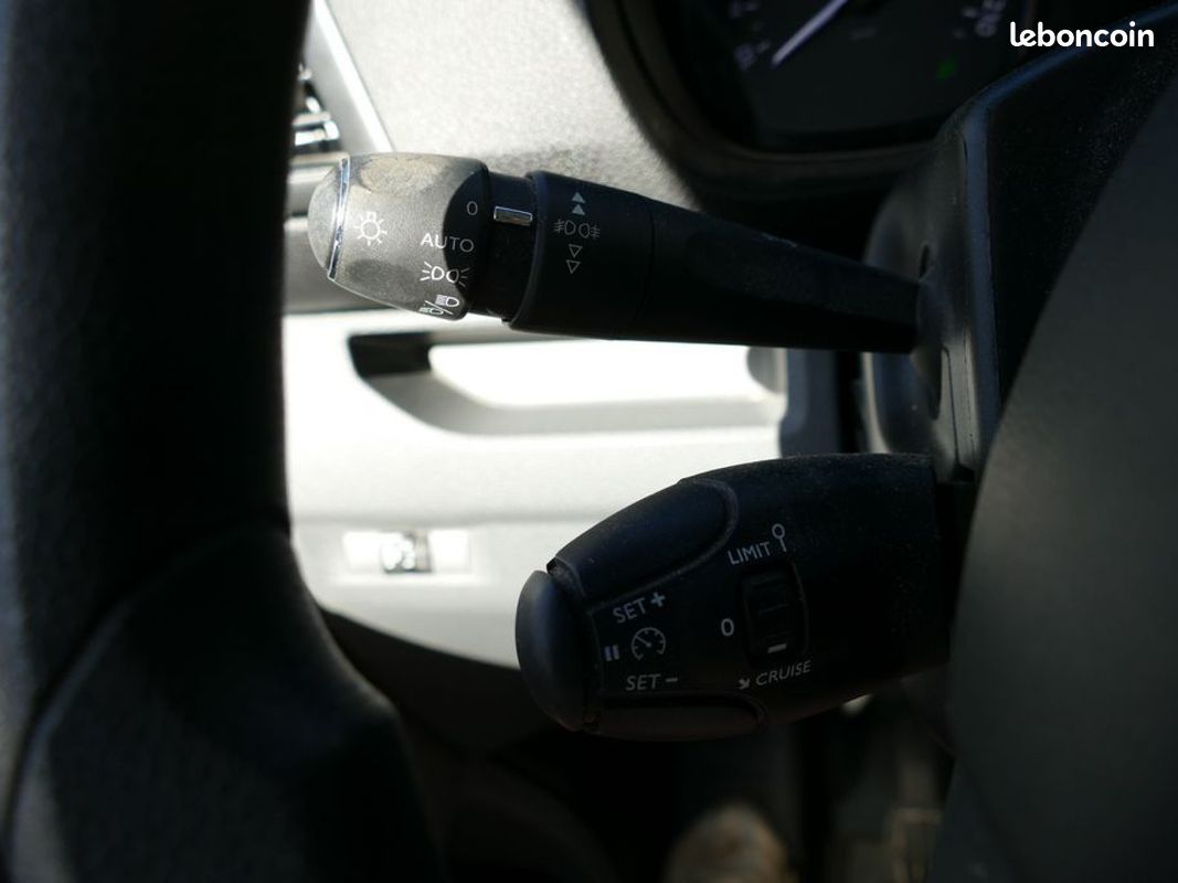 Citroen jumpy fourgon gn xs bluehdi 150 ss bvm6 club (image 17)