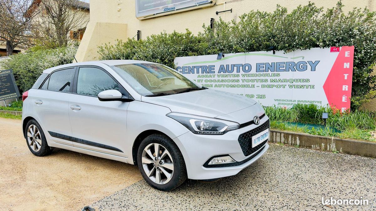 PAYEZ EN 3,4 OU 10 FOIS * HYUNDAI I20 II 1.2i 84CV CREATIVE * GARANTIE 12 MOIS (image 1)