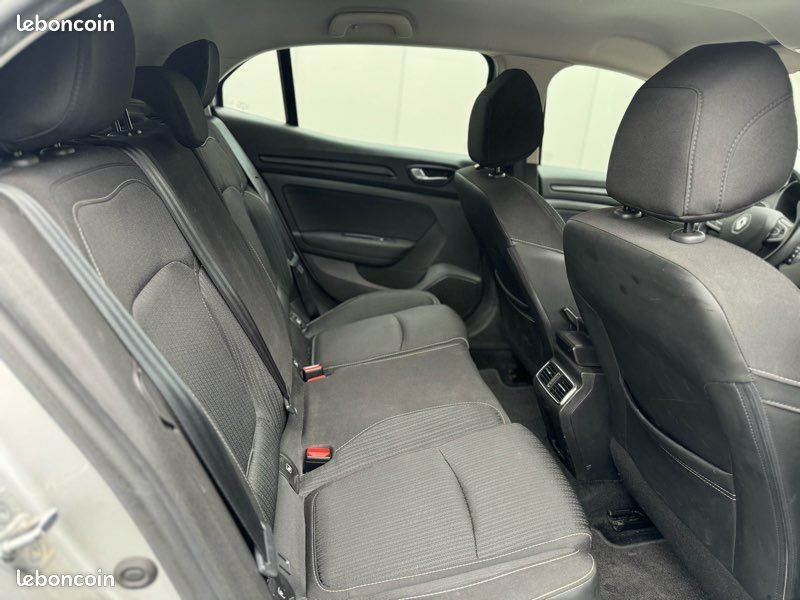 Renault MEGANE IV hatchback 1.5bluedci 95cv 02/2020 - tva récupérable (image 5)