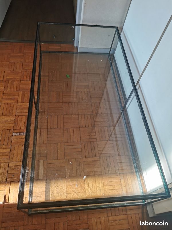 Table (image 1)