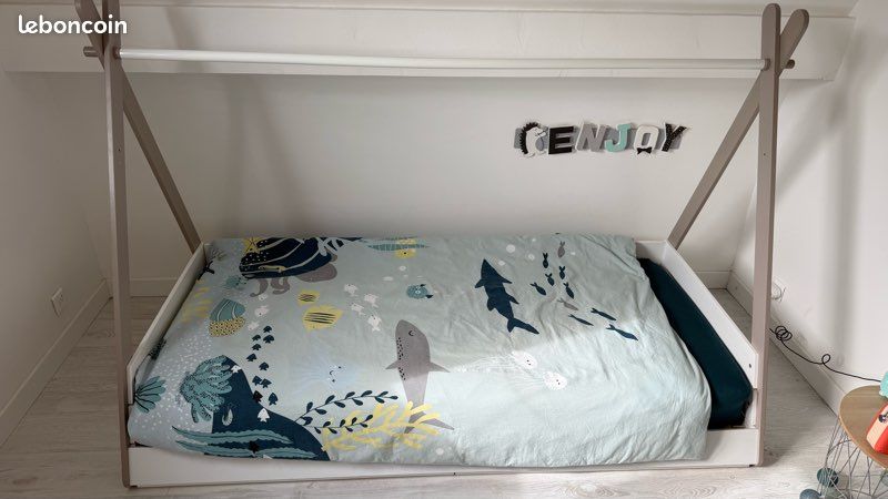 Lit enfant 90x200 + matelas, couette et draps (image 2)