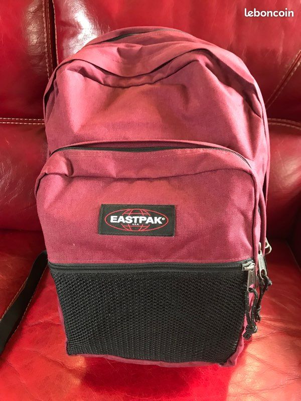 Grand sac à dos Eastpak bordeaux compartiments Accessoires