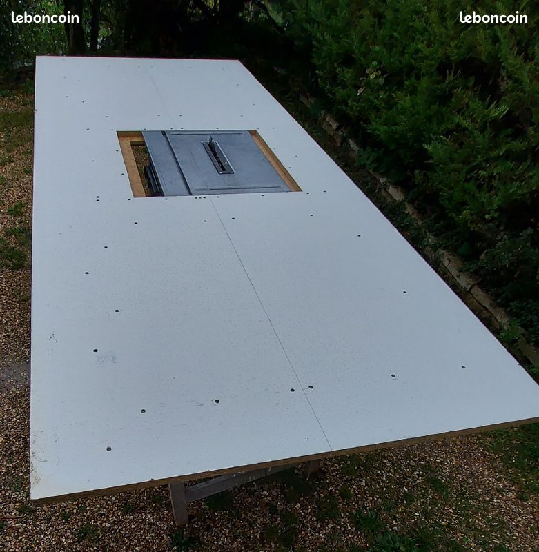 Grand plateau pour scie sur table (image 1)