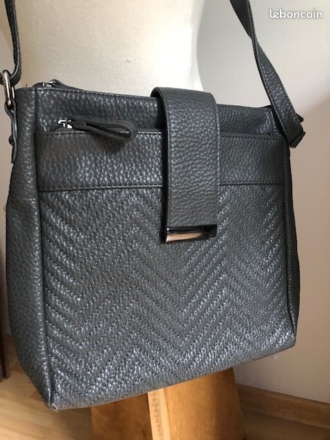 Mélanie - Sac à main bandoulière gris synthétique 26x26 cm (image 1)
