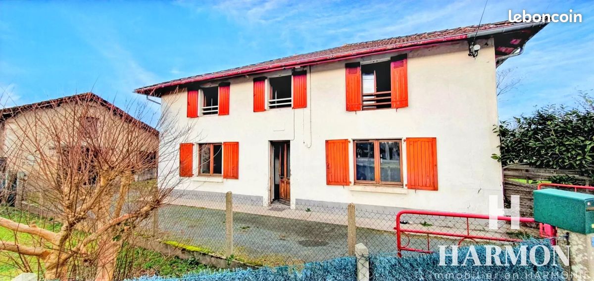 Maison 10 pièces 241 m² · à Candresse · 241 m² · 224 000 €
