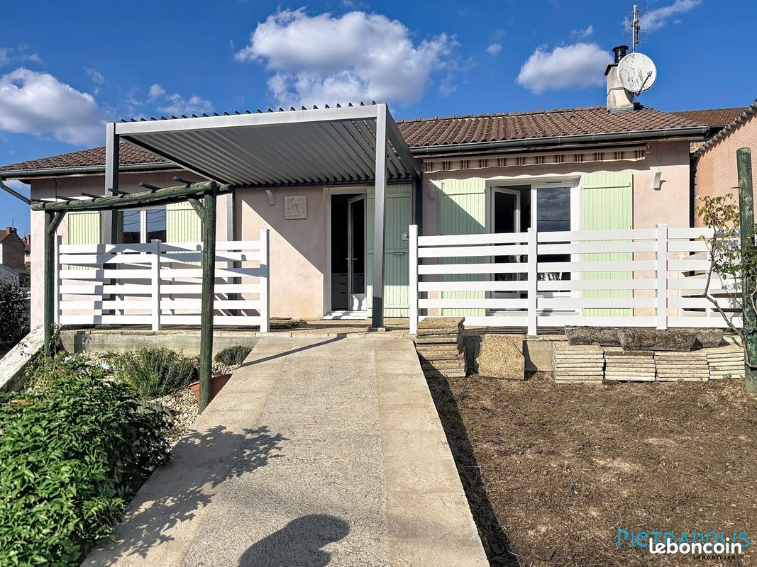 Maison 4 pièces 76 m² · à Thizy-les-Bourgs · 76 m² · 220 000 €