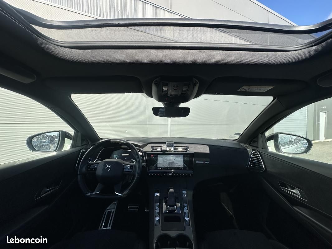 DS 7 Crossback DS7 ETENSE 1.6 300 CH 4X4 PERFORMANCE LINE TOIT OUVRANT ATTELAGE / 2ND MAIN SUIVI ... (image 18)