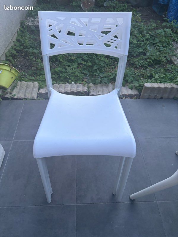 6 chaises blanches design (image 1)