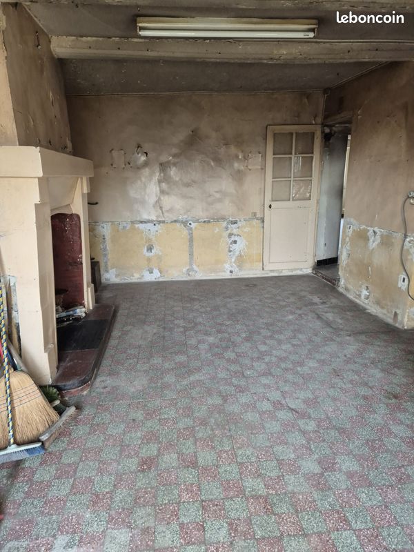 Maison 6 pièces 135 m² · à Juvardeil · 135 m² · 33 700 €