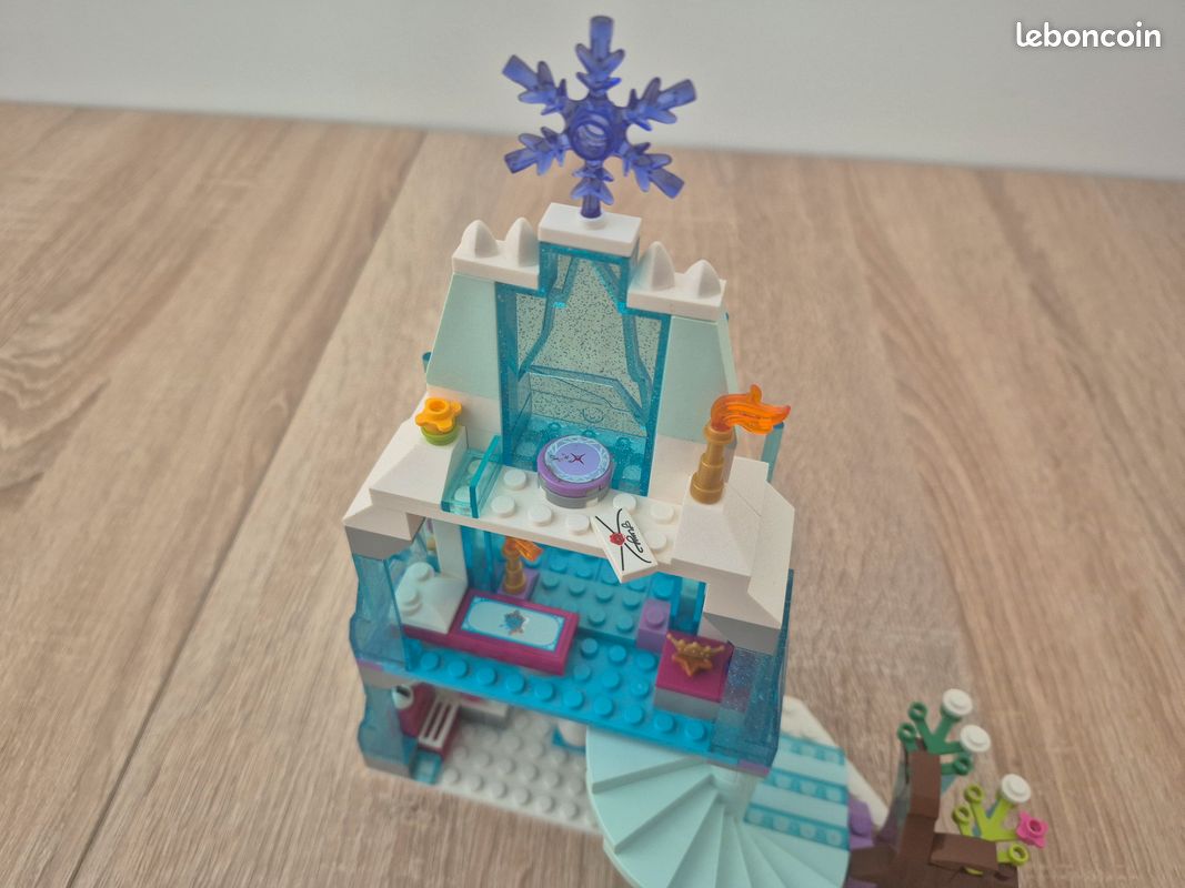 Elsa's Sparkling Ice Castle Lego 41062 Lego Friends LEGO