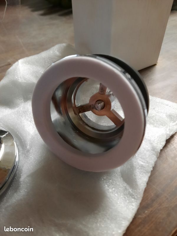 Siphon de Vasque (image 2)