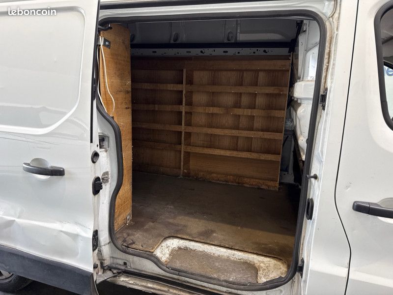 Renault TRAFIC III FG L2H2 1200 2.0 DCI 145CH ENERGY GRAND CONFORT E6 (image 7)