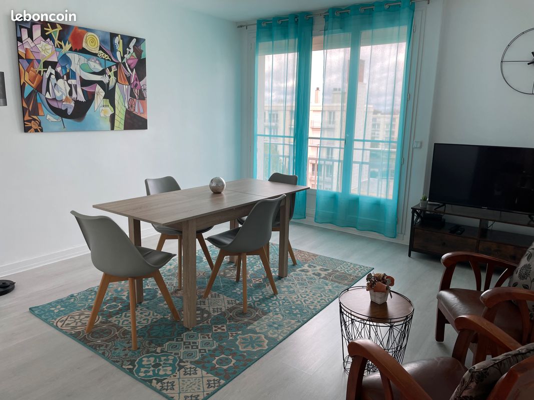 Appartement 4 pièce(s) 73 m²à louer Reze