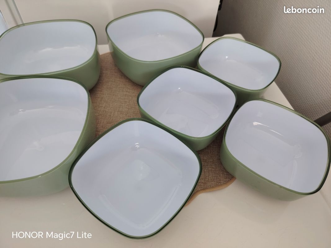 Lot de 8 assiettes et 7 saladiers (image 6)