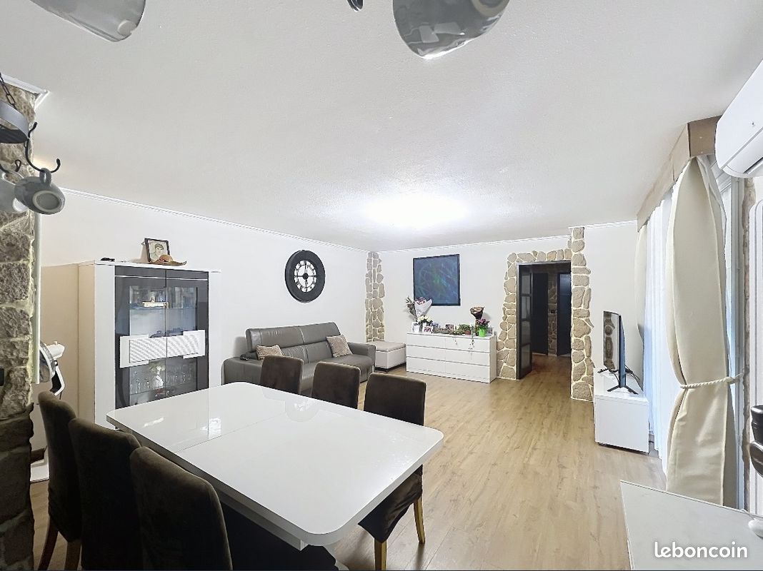 Appartement 4 pièces 83 m² · à Vaulx-en-Velin · 83 m² · 221 600 €