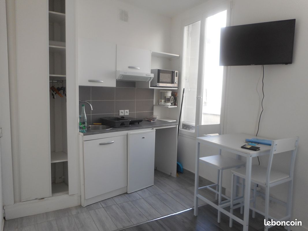 Appartement 1 pièce 14 m² · à Paris · 13,6 m² · 159 000 €