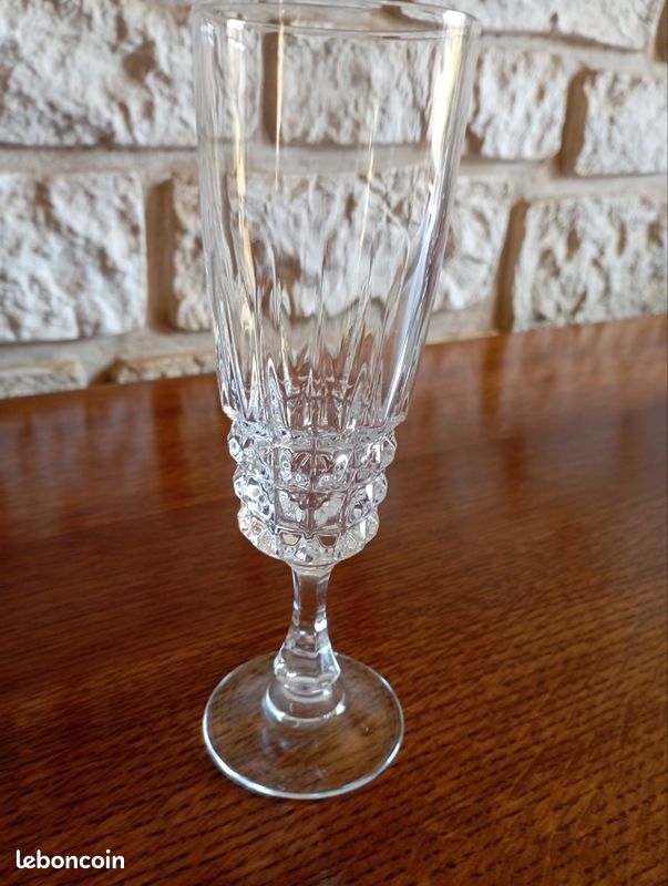 11 verres à vin / 4 à champagne Cristal d'Arques (image 3)