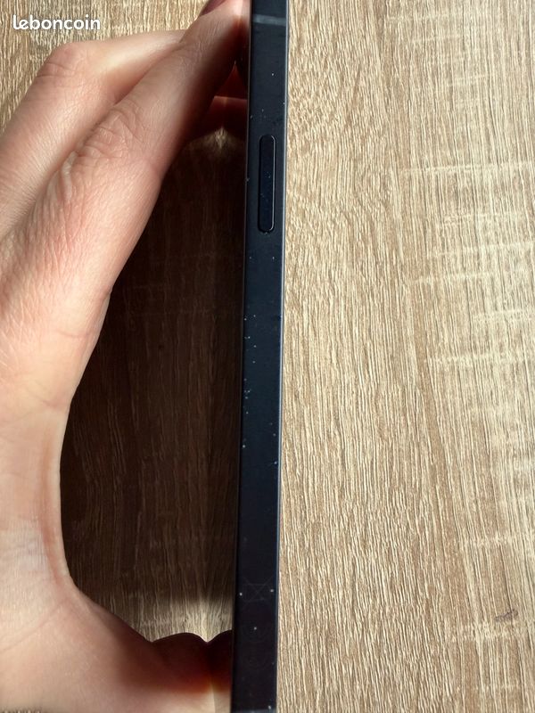 IPhone 12 – Très bon état – Écran impeccable (image 3)