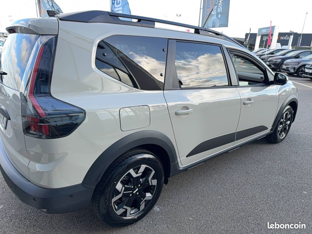 DACIA Jogger ECO-G 120 auto 7 pl Journey (image 5)