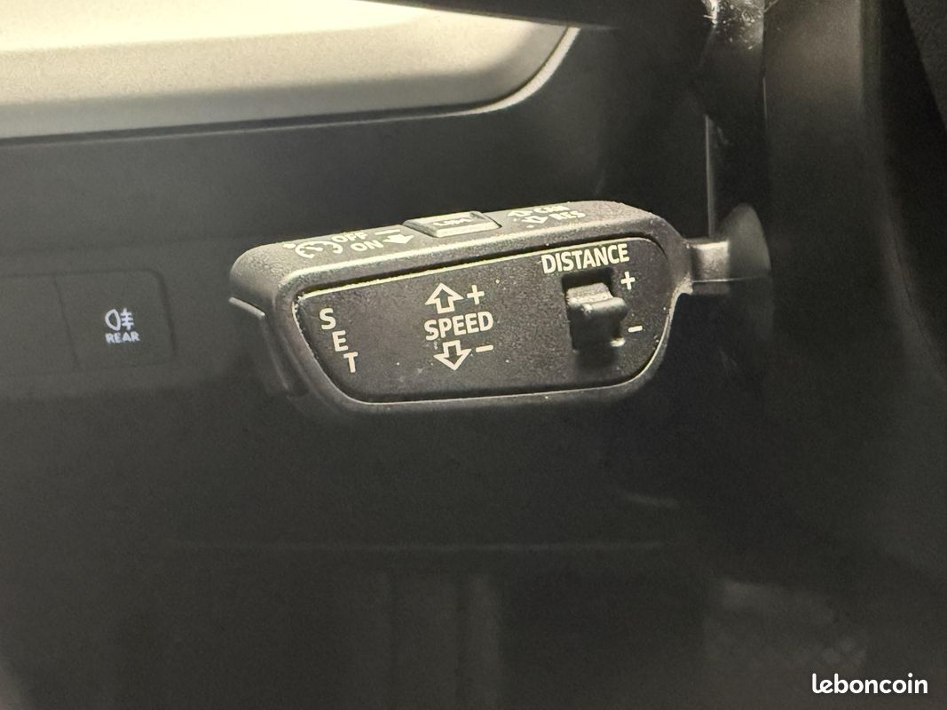 AUDI Q4 e-tron 40 204 ch 82 kWh Executive (image 16)