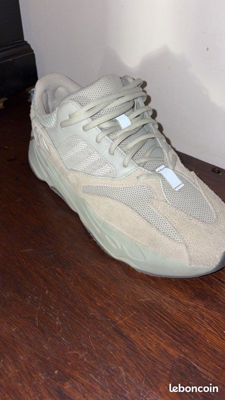 Yeezy 700 Salt (image 3)