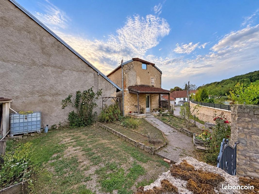 Maison 4 pièces 115 m² · à Neurey-en-Vaux · 115 m² · 126 000 €