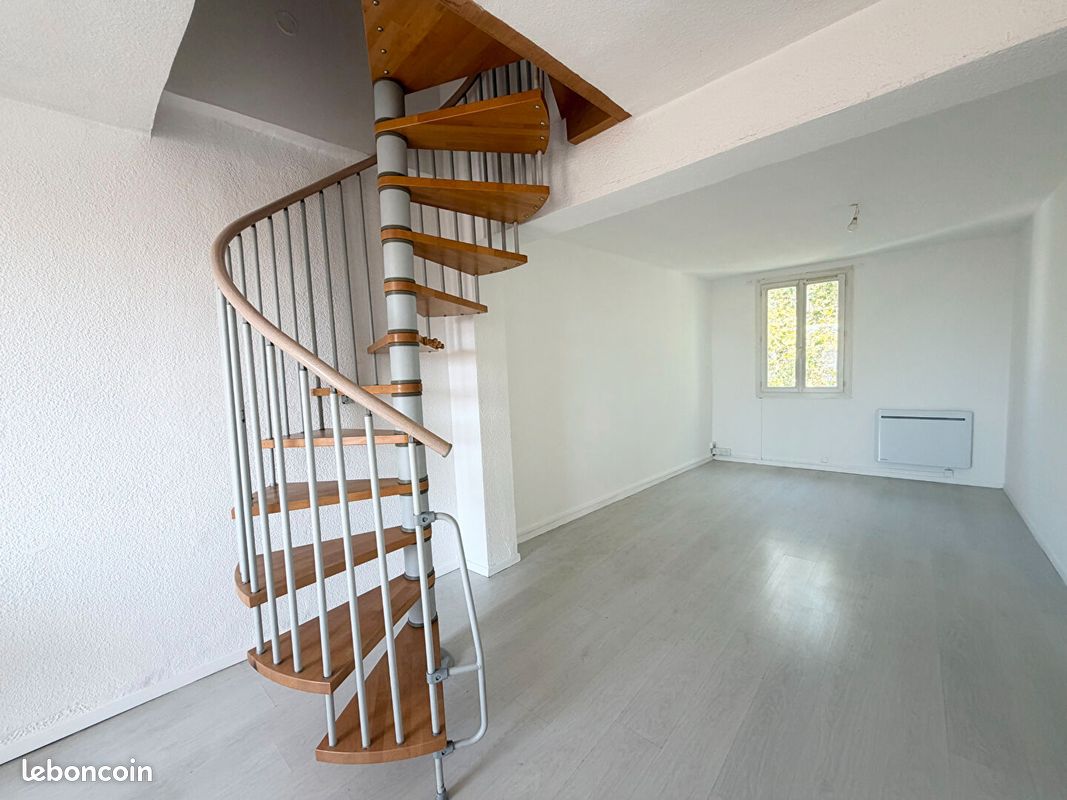 Appartement 3 pièces 55 m² · à Toulon · 55 m² · 520 €