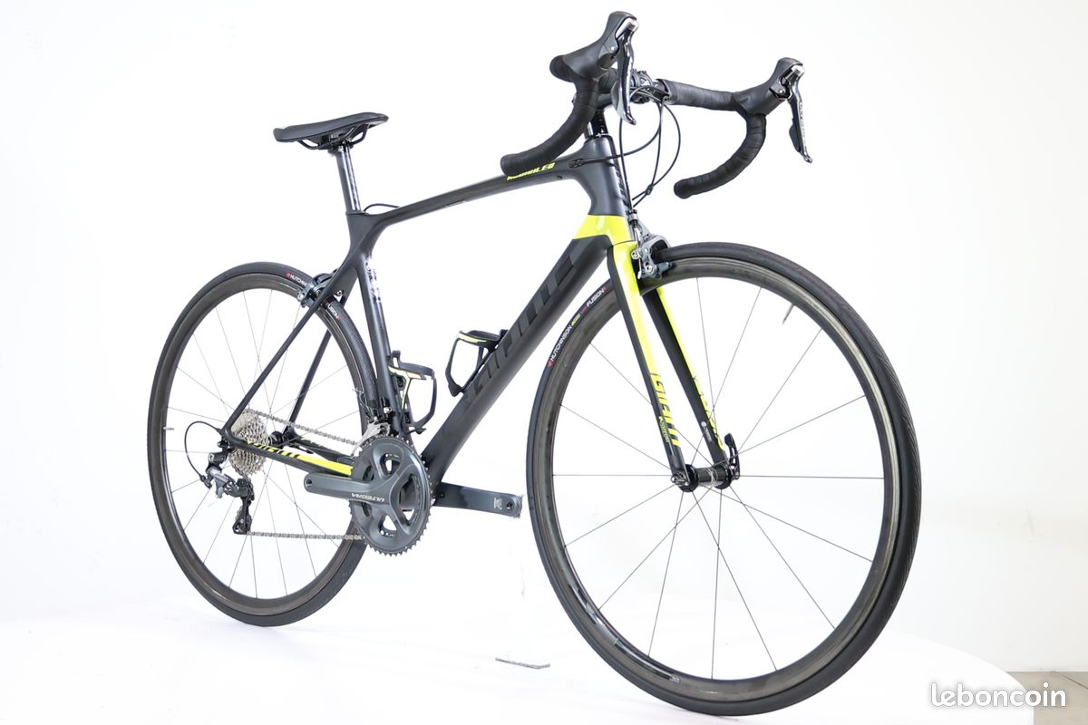 GIANT TCR Advanced Pro 1 Ultegra full carbone (7kg ), vélo de route / course en taille ML