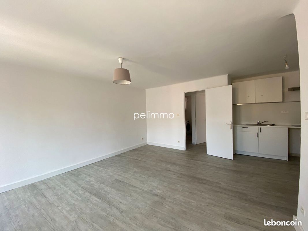 Appartement 2 pièces 43 m² · à Lambesc · 43 m² · 705 €/mois