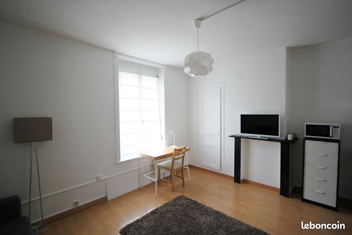 Appartement 1 pièce(s) 27 m²à louer Lille