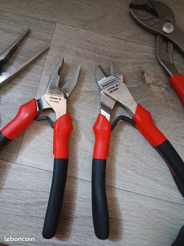 Kit outils isolés Catuelec 21 pièces