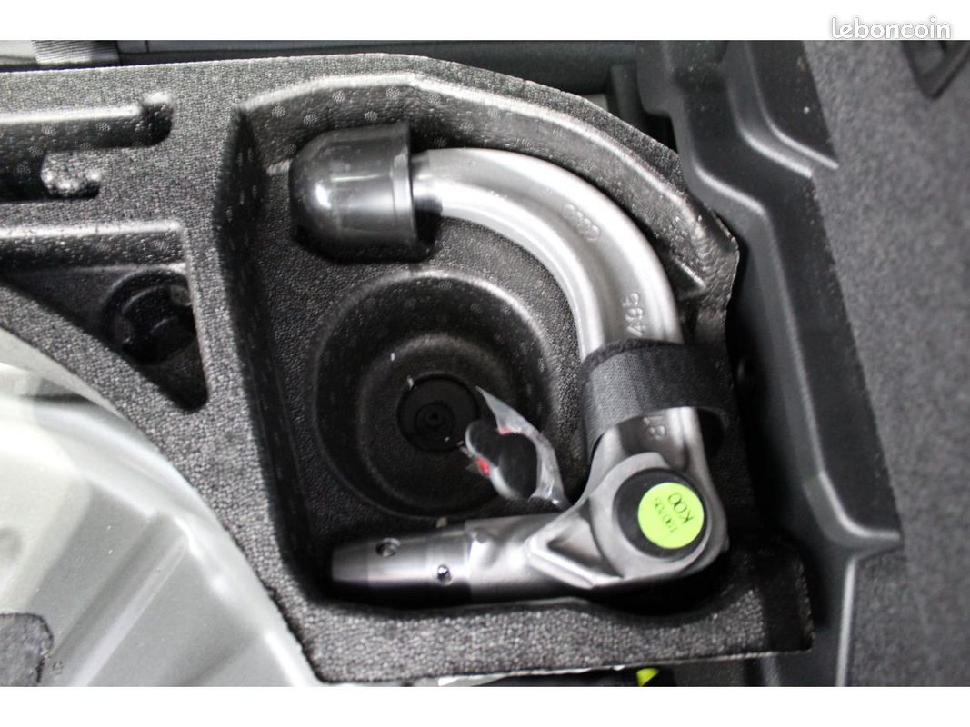 AUDI SQ2 S Quattro 2.0 50 TFSI - 300 - BV S-tronic S (image 24)