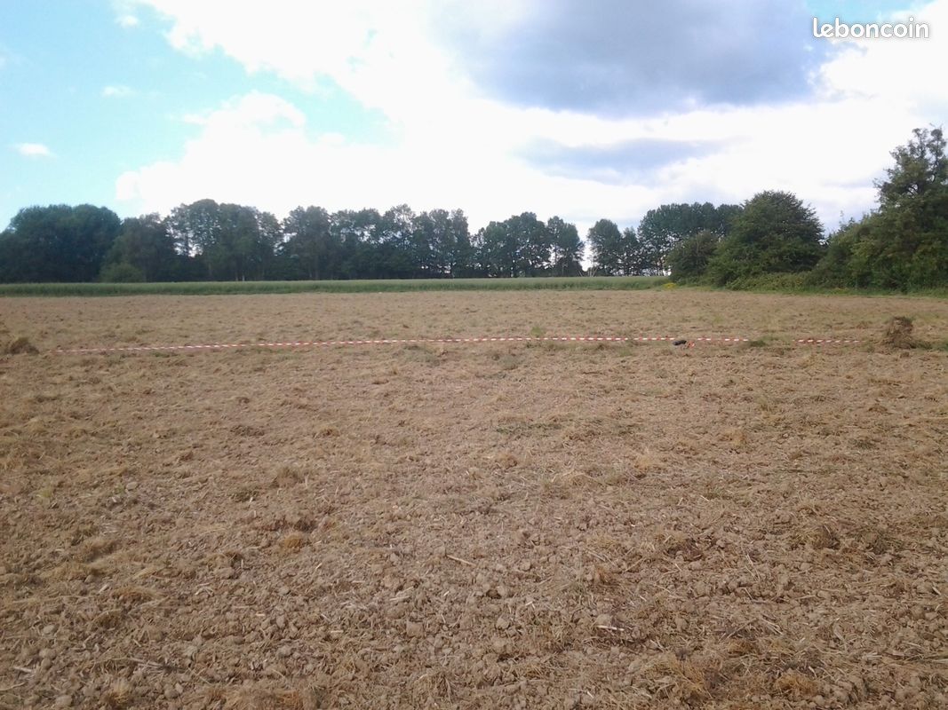 Terrain 1500m2 entre clairegoutte et magny d'anigon · à Magny-Danigon · 52 000 €