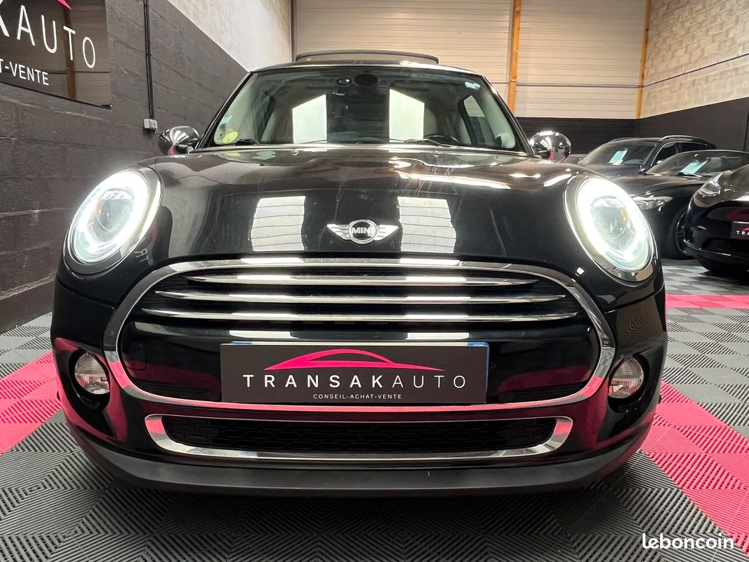 Mini MINI III Cooper D 1.5 116ch Pack Chili / Toit ouvrant / Sono Harman Kardon (image 7)