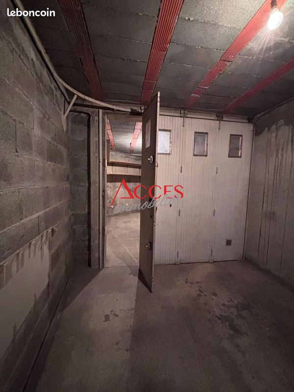 Parking/box LIMOGES · 100 €