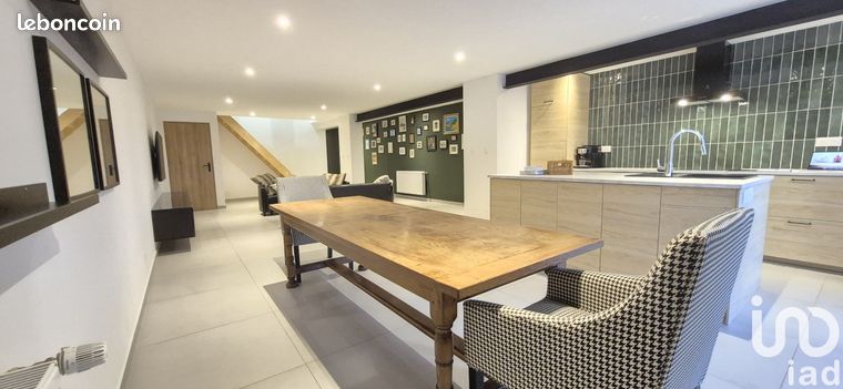 Propriété 6 pièces 159 m²